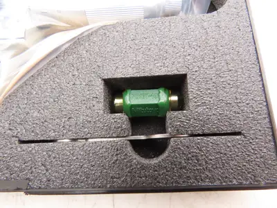 Mitutoyo 193-212 Mechanical Digit Outside Micrometer w/Counter 1-2" Range .0001"