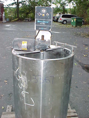 USED 30 GALLON JACKETED MELTING ATANK MELTING TANK