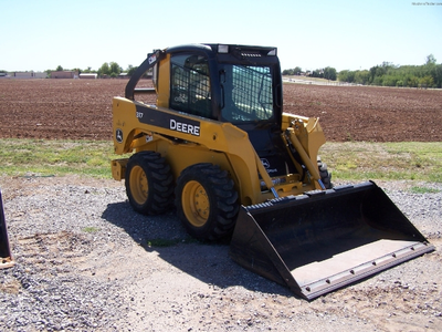 USED 2022 Deere 317