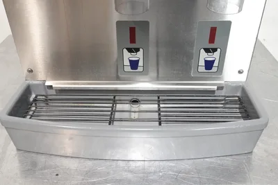 FOLLET 400 LBS AIR COOLED ICE MAKER/WATER DISPENSER (CHEWABLE ICE) MODEL 25CT400A