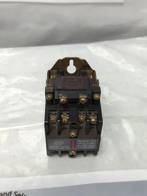 USED ALLEN-BRADLEY 700-N400A1