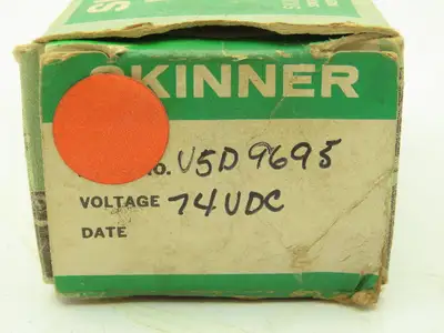 Honeywell Skinner V5D9695 Solenoid Valve 3-Way NO 74VDC 200 PSI 1/8" NPT
