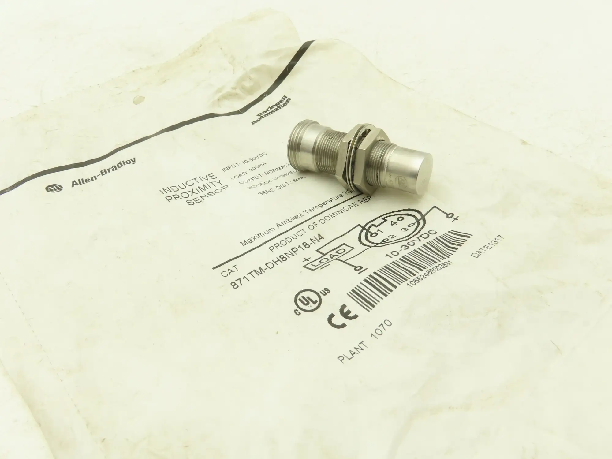 Allen Bradley 871TM-DH8NP18-N4 Proximity Sensor Inductive NO 10-30vdc 200mA