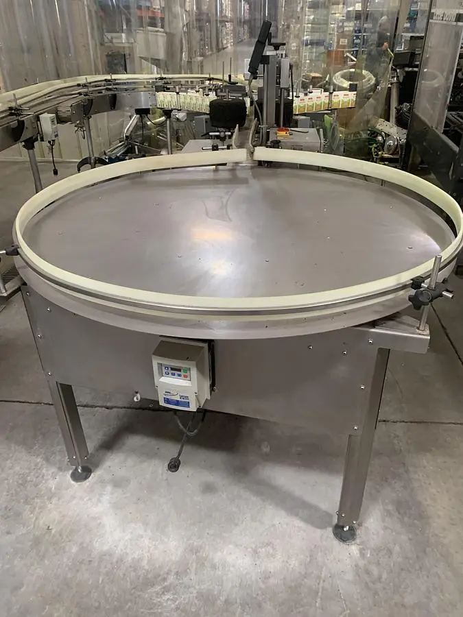 60" Dia Turntable accumulator