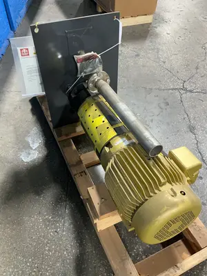 Gusher Pumps  7.5 Hp Vertical End Suction Pump