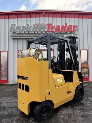 USED 2006 CAT GC40K