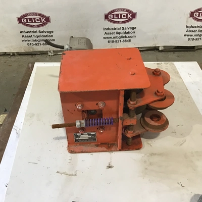 Weg 5018ES3E58CFL-S Tractor Drive Trolley 60Hz 1760RPM 3PH 1/2HP 0.37kW