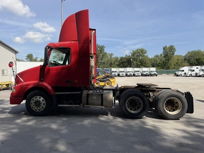 Used 2007 VOLVO VNM Conventional trucks Indiana US | Miedema Asset Management Group #1414504