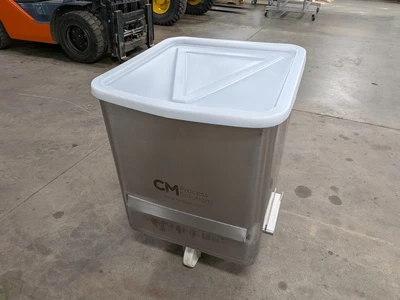 600 Pound SS Dump Buggy with Plastic Lid