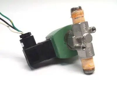 Used ASCO Red Hat II Solenoid Valve 3/8 Pipe 17.1 Watts Solenoid Valves Michigan US | Maverick Industrial Sales #1410700