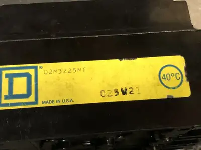 USED SQUARE D Q2M3225MT