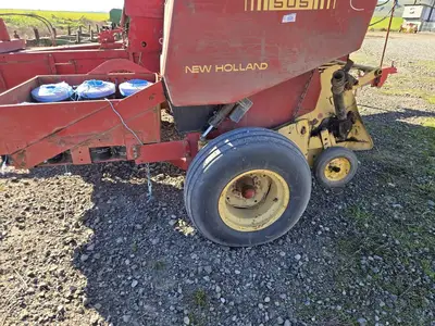 USED 1990 NEW HOLLAND HAYLINER 505