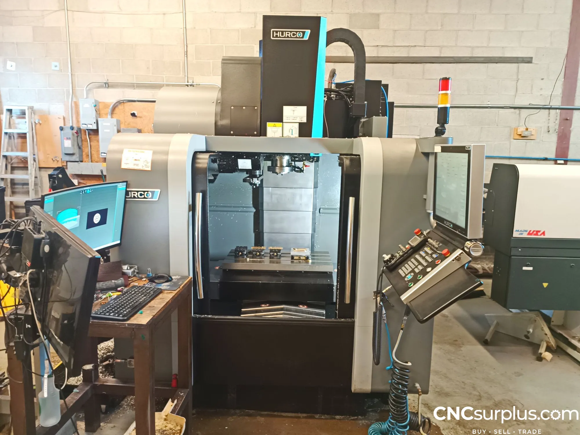 Used 2019 HURCO VM10I Vertical Machining Centers 14047 | CNCsurplus