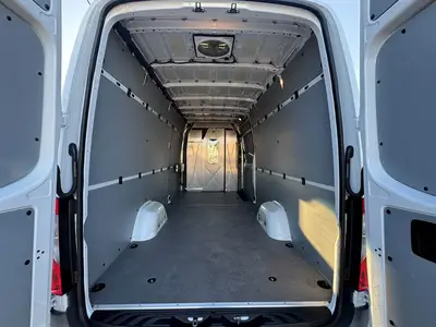 Used 2024 MERCEDES-BENZ 2500 Vans Florida US | Truck and Van Outlet #1509211