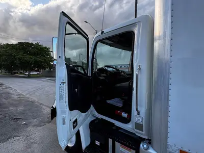 Used 2019 HINO 268 Box trucks Florida US | Truck and Van Outlet #1509125