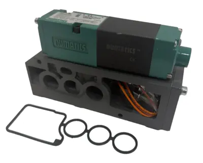 NEW NUMATICS 081SA400M000061 SOLENOID VALVE W/ MANIFOLD BLOCK 24VDC