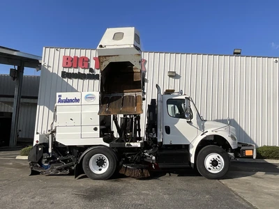 Used 2017 FREIGHTLINER M2 Street Sweeper California US | Big Truck & Equipment #1412295