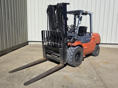 Used _UNKNOWN_ 7FGU46 Internal Combustion Forklifts: Pneumatic Tire West Virginia US | Cooper Industries #1409596