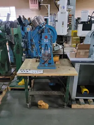 USED UNITED SHOE MACHINERY CORPORATION MODEL F