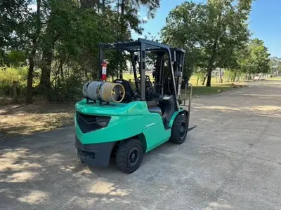 USED 2019 MITSUBISHI FG30N5