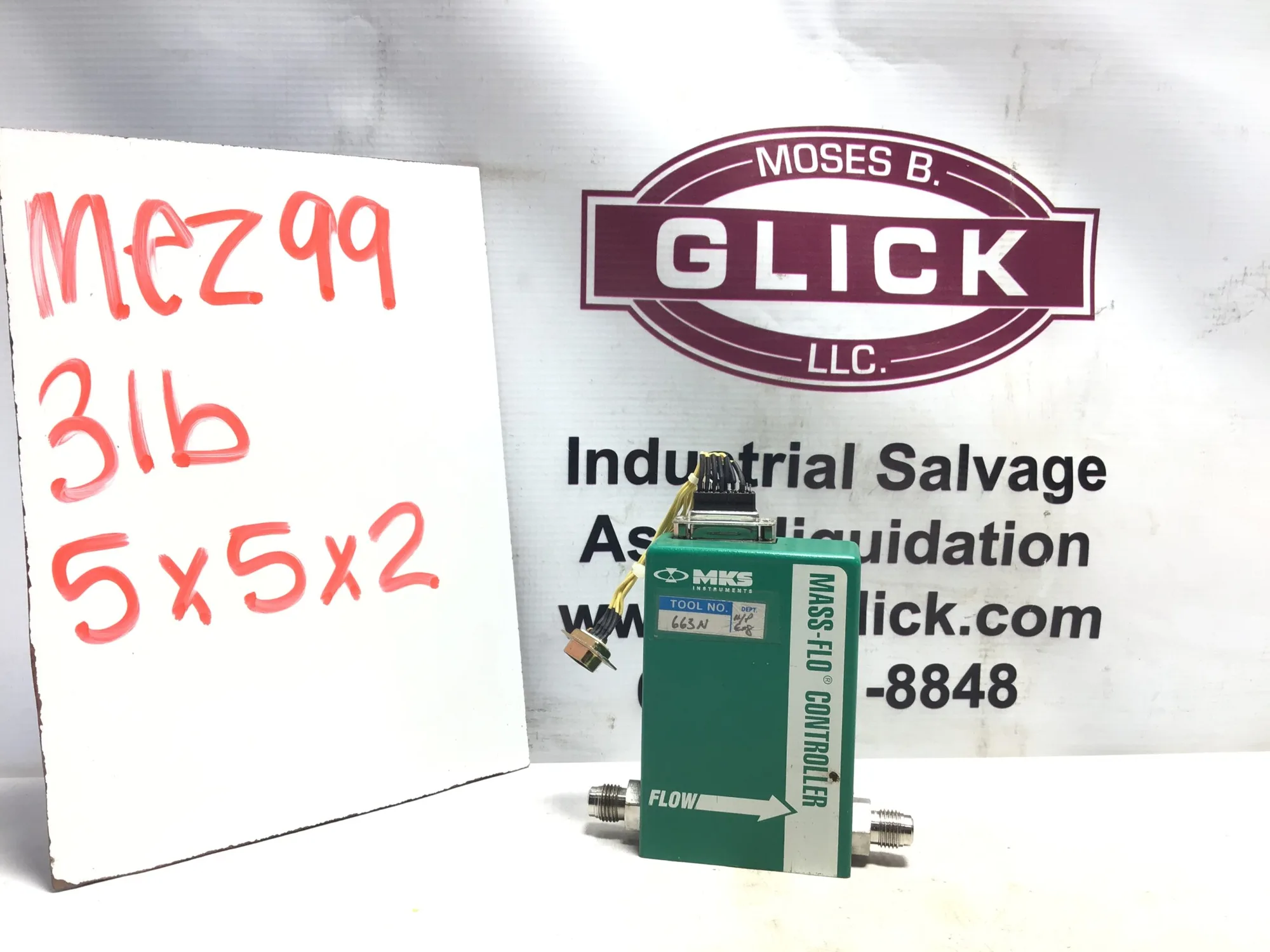 MKS MASS-FLO Controller M100B22CR1BV-S