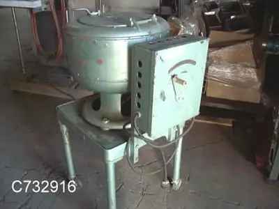 USED INTERNATIONAL CENTRIFUGE SIZE 1