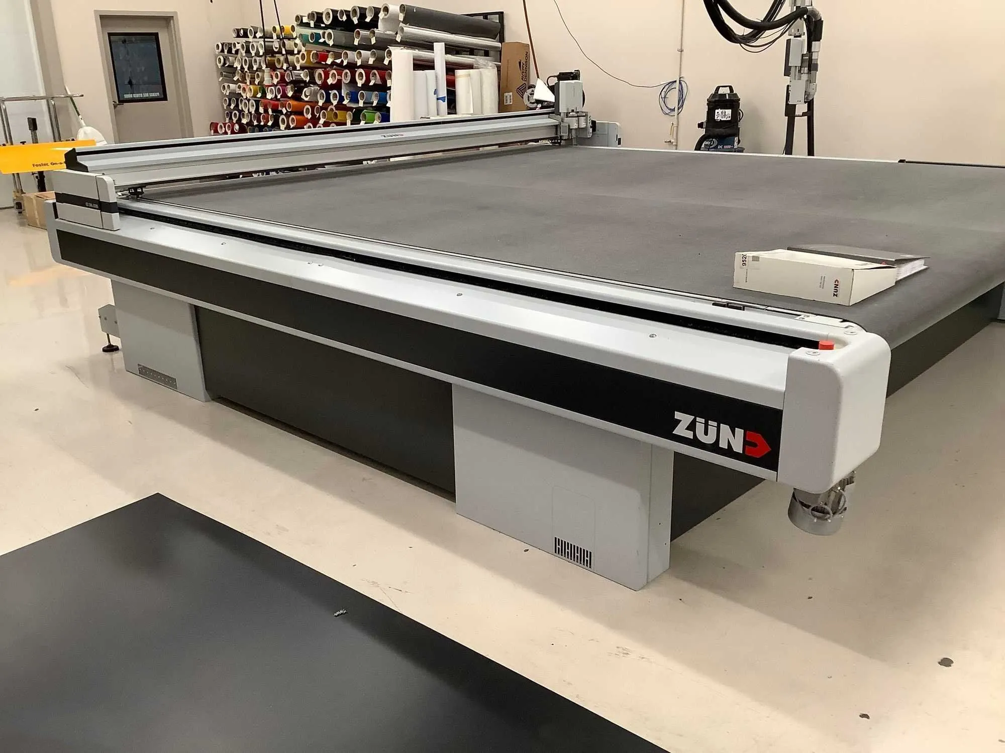 Used 2016 ZUND G3 TYPE 3XL-3200 Used 3 Axis CNC Routers 203194