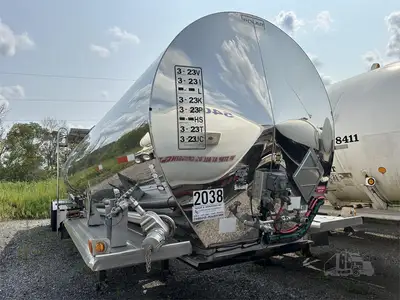 Used 2005 POLAR _UNKNOWN_ Tanker Trailers Indiana US | Lakeshore Equipment Sales #1546606