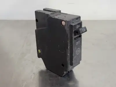 Used GENERAL ELECTRIC THQL115 Switchgears British Columbia CA | Lenmark #244770