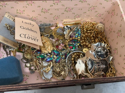 Used _UNKNOWN_ _UNKNOWN_ Jewelry & Gemstones Michigan US | Miedema Asset Management Group #1760581