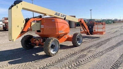 USED 2023 JLG 600 AJ