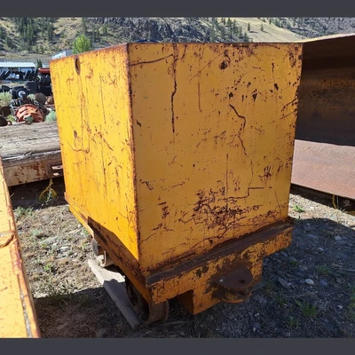 44in x 38in Bin Mine Car