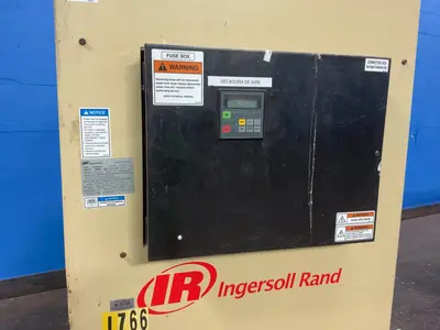 USED INGERSOLL RAND D2720INA400