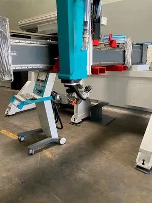 2023 FLOW MACH 200 3020 PIVOT Waterjet Cutters | Machine Tool Emporium (4)