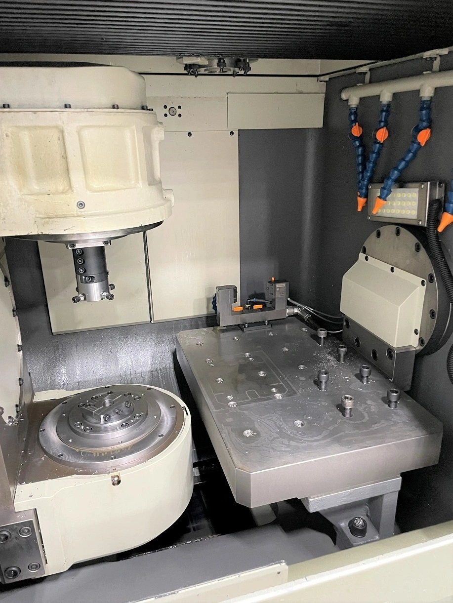 Used 2013 MITSUI VERTEX 550-5X Machining Centers, 5 Axis 62163