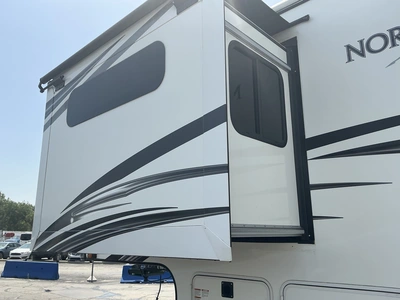 Used 2021 JAYCO NORTH POINT M-310 Campers, Caravans, Motorhomes Michigan US | Miedema Asset Management Group #1327835