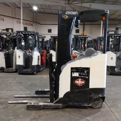 USED 2016 CROWN RR5725-45