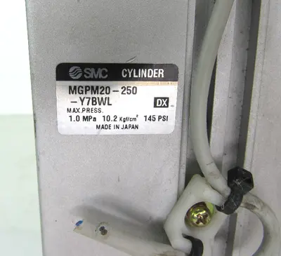 USED SMC MGPM20-250-Y7BWL