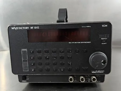 WAVE FACTORY WF 1945 Multifunction Synthesizer Loc 1D