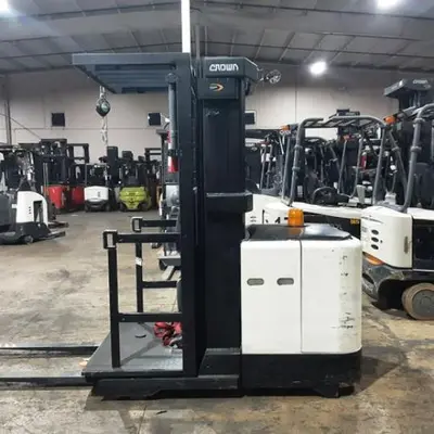 USED 2016 CROWN SP3510-30