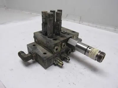 Lubriquip MSP-5T & MSP-5S 3 Station Liquid Divider Auto Lube Manifold Block