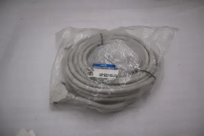 NEW SMC AXT100-DS25-060 CORDSET CONNECTOR AXT100DS25060 STK H1411
