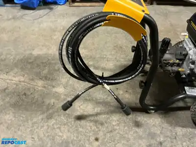 DeWalt 3600 PSI 2.5 GPM Model DXPW61299 Pressure Washer