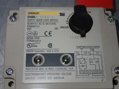 NEW OMRON D4BL2CRAA
