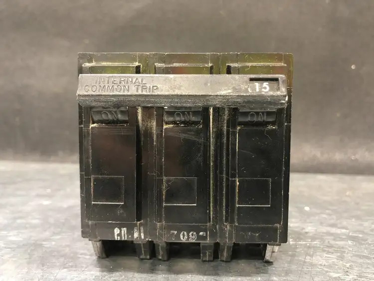 Used GENERAL ELECTRIC TQB32015 Switchgears British Columbia CA | Lenmark #241028