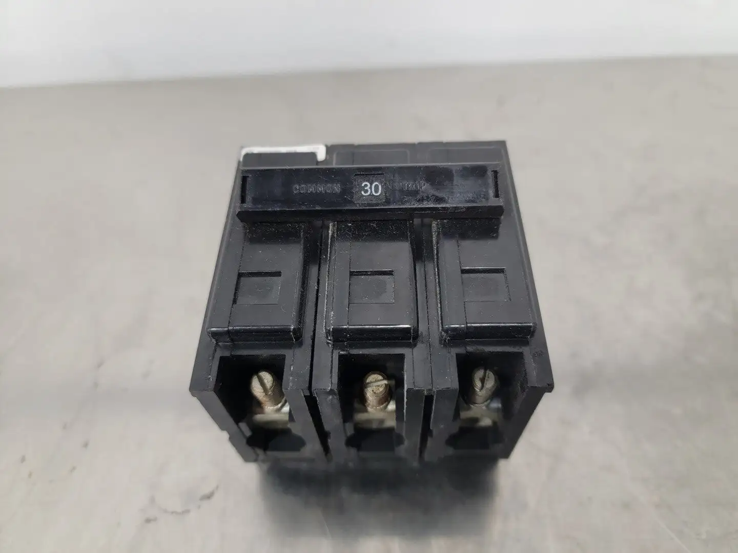 USED EATON BAB3030H