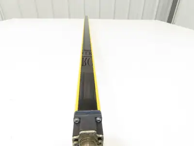 Schmersal SLC440COM-ER-0890-14 Safety Light Curtain Transmitter