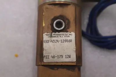 Versa 4 Way Valve VXX-4524-A120 4 Way / 3 Position STOCK 4718
