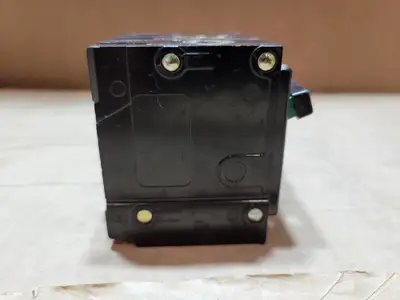 30 Amp 3 Pole 240 Volts Circuit Breaker
