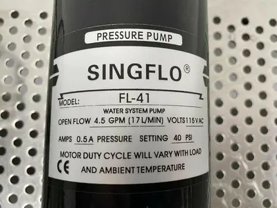USED SINGLO FL-41 WATER SYSTEM PRESSURE DIAPHRAGM PUMP 4.5 GPM 17L / MIN